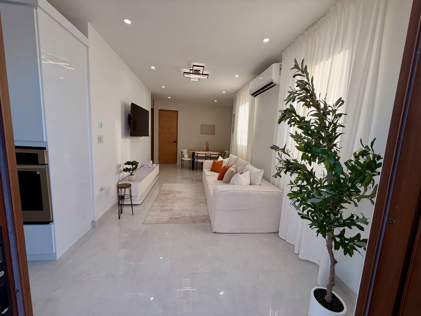 Ballito Poolside Villa 4