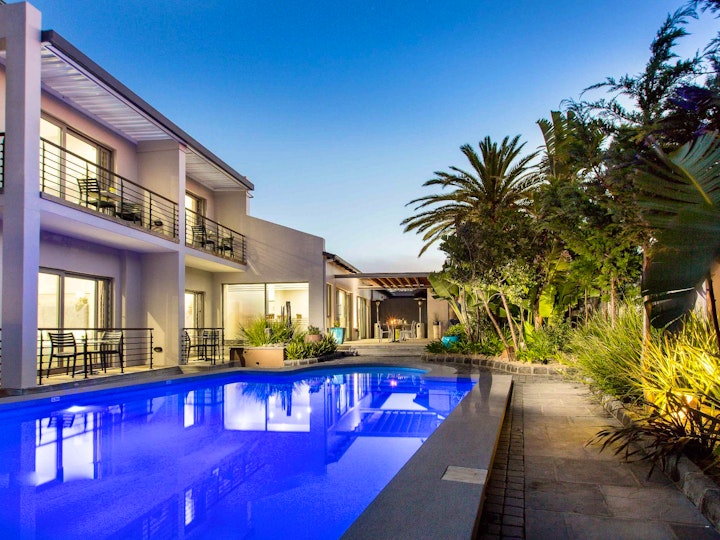 Summerstrand Luxury Pool Villa 2