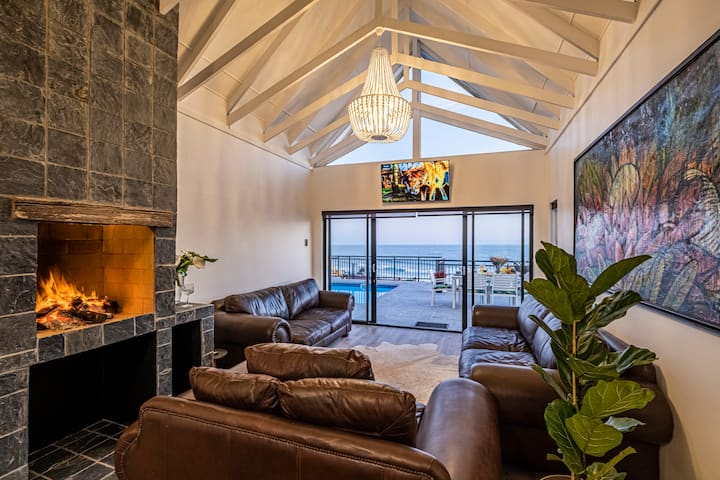 Summerstrand Oceanfront Pool Villa 3