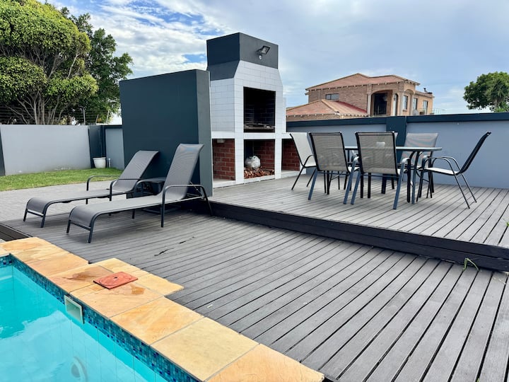 Bluewater Bay Poolside Villa 3