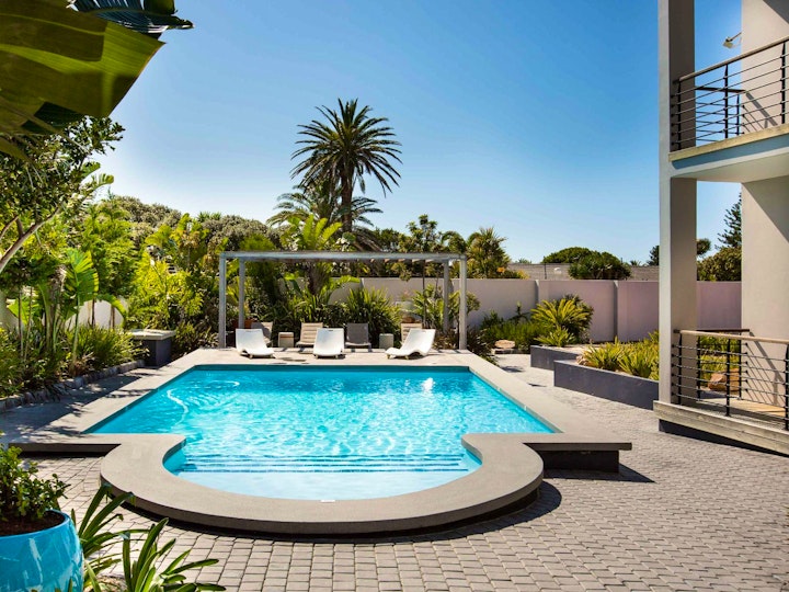 Summerstrand Luxury Pool Villa 4